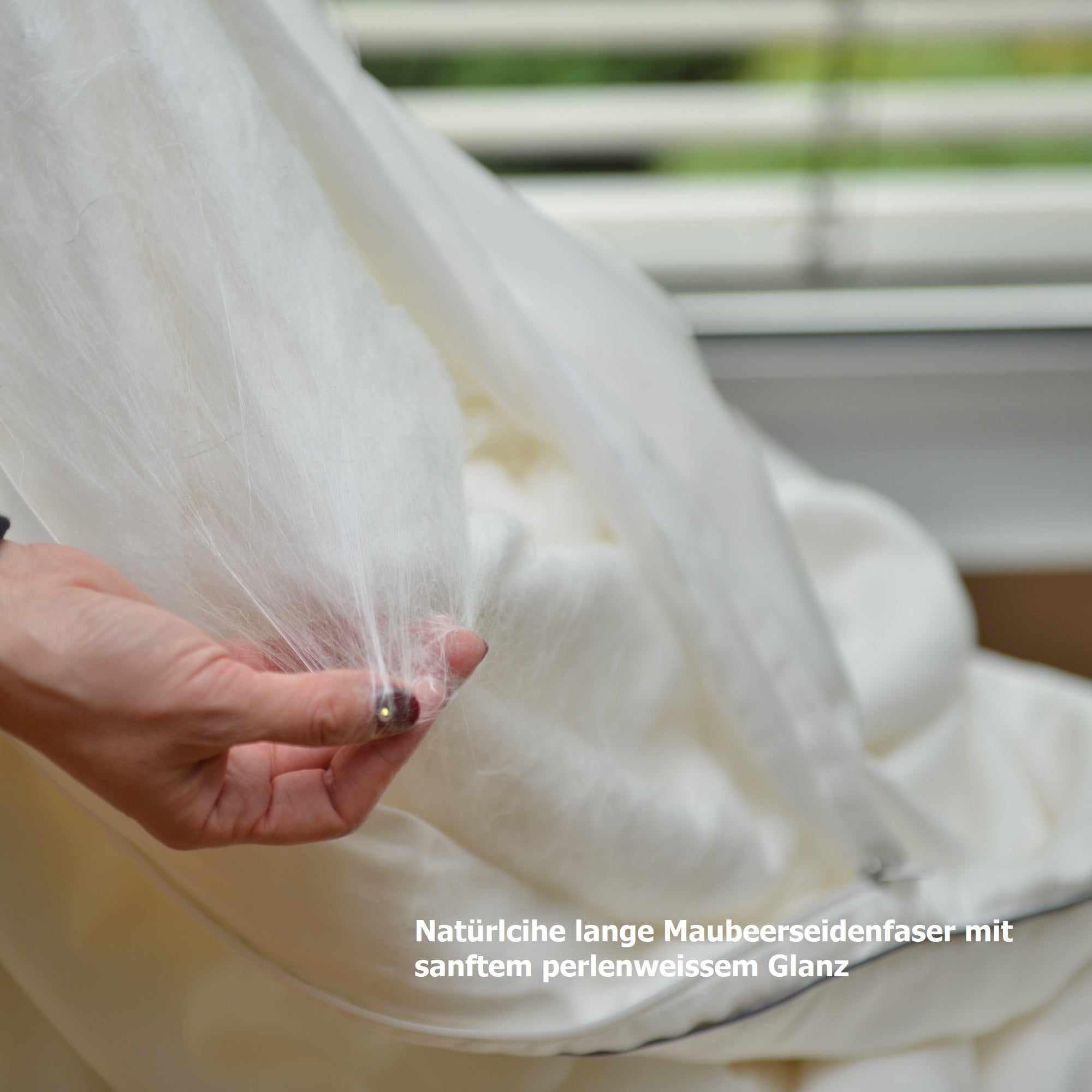Maulbeerseidenfaser mit sanftem perlenweissem Glanz