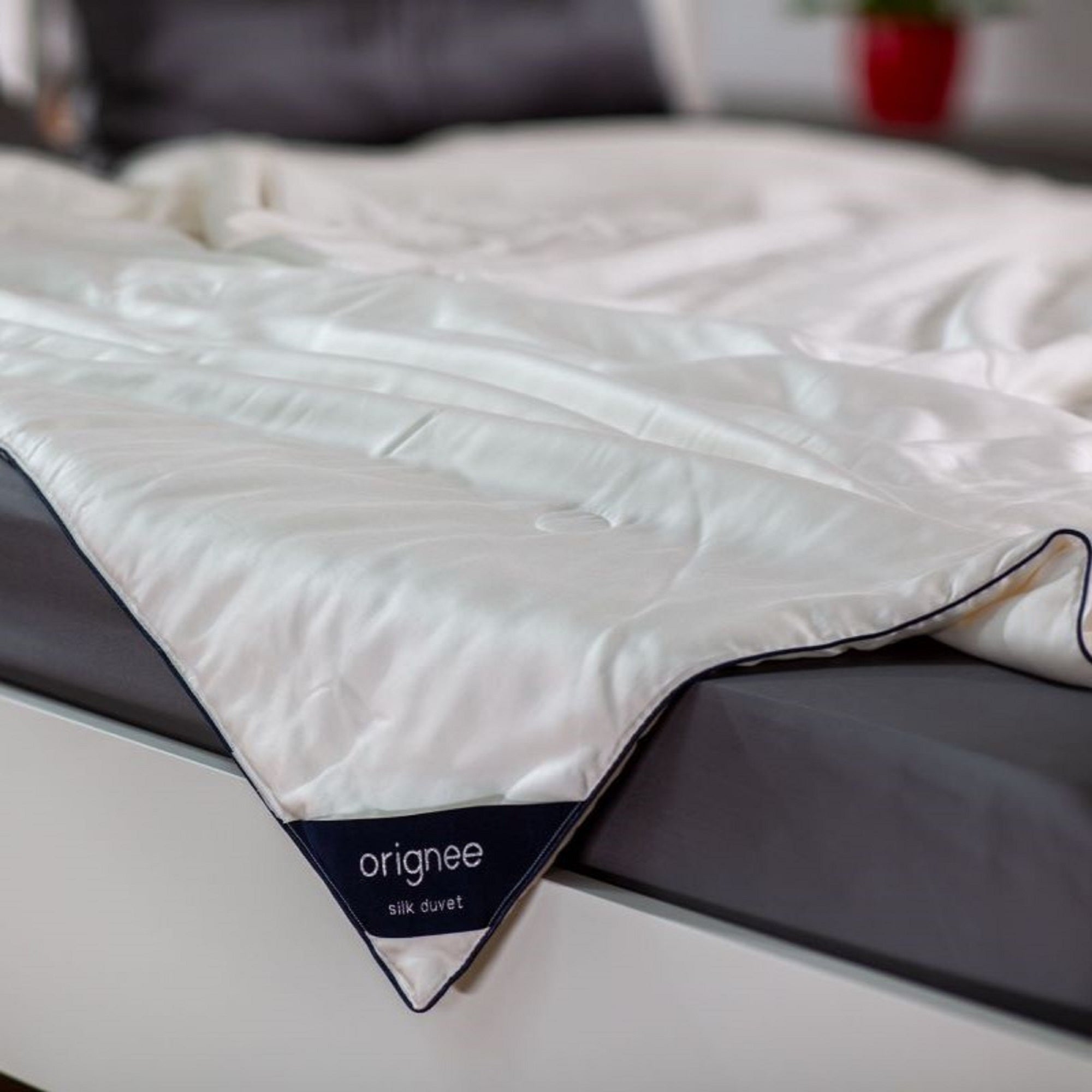 Seidendecke mit Lyocellbezug– schimmernder Glanz für elegantes Schlafzimmer