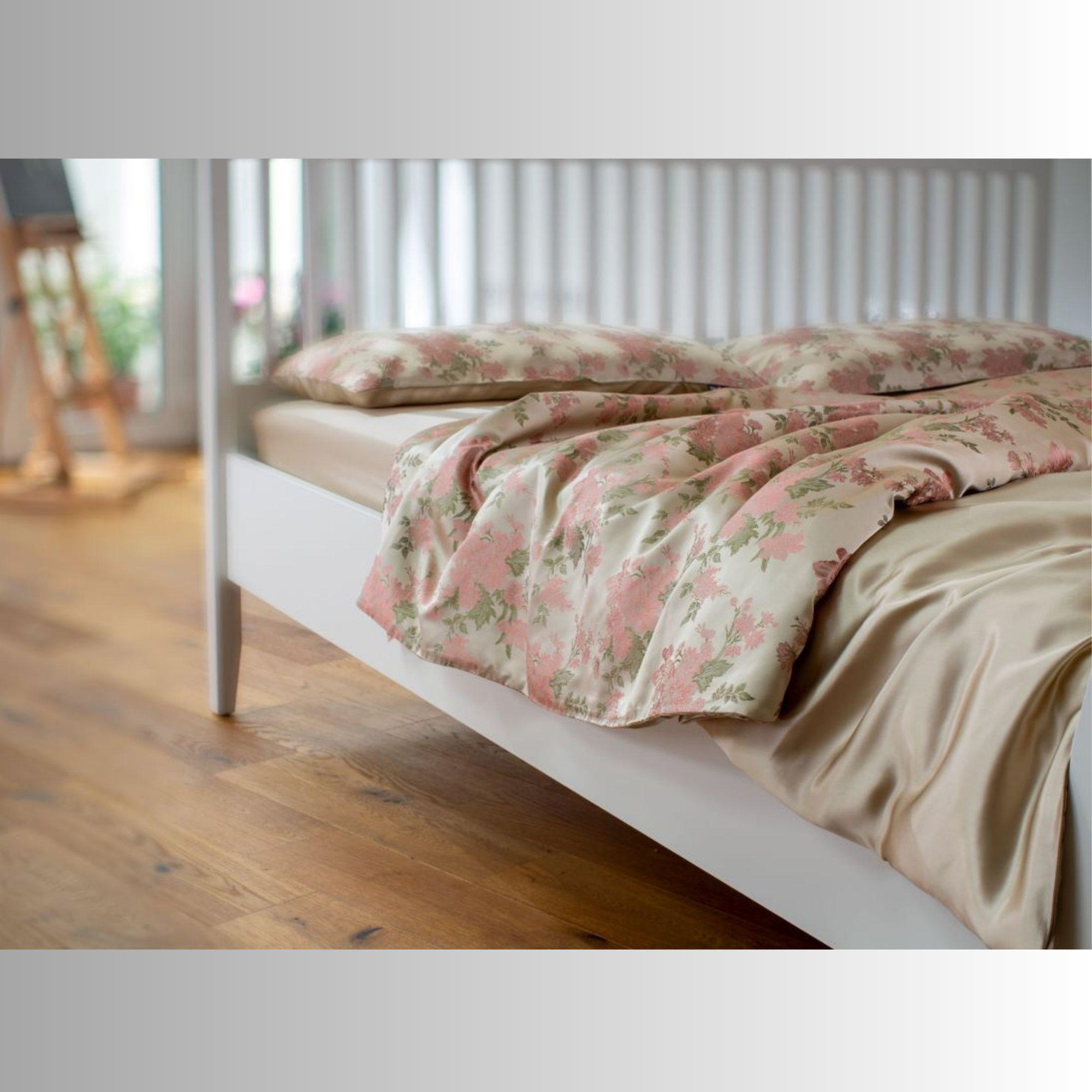 Spring Morning’ Seidenjacquard-Bettwäsche – blumiges Design auf 100% Maulbeerseide