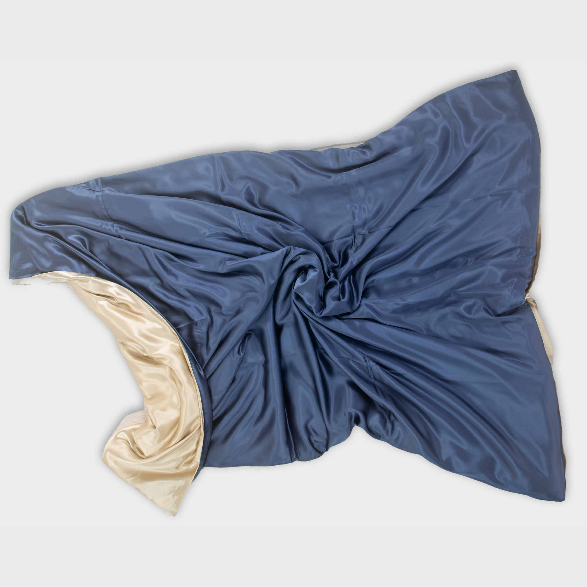 Zweifarbiger Seidenbettbezug in Blue & Taupe – modernes Ombré-Design