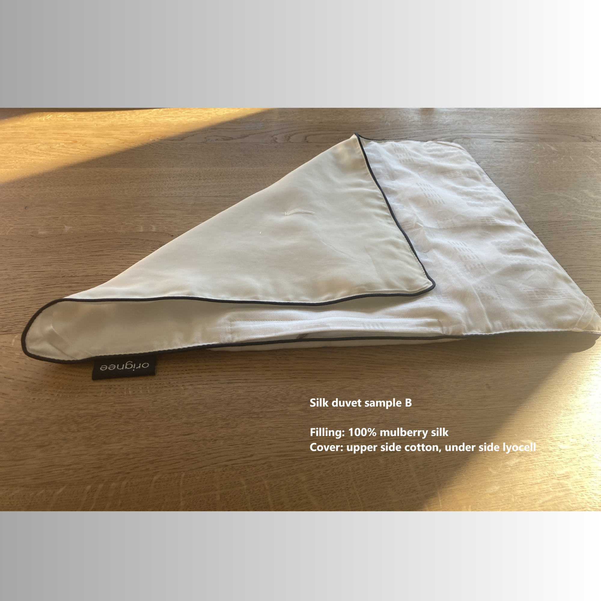 Seidendecke mit Muster – 100% Maulbeerseide, temperaturausgleichend & hautfreundlich