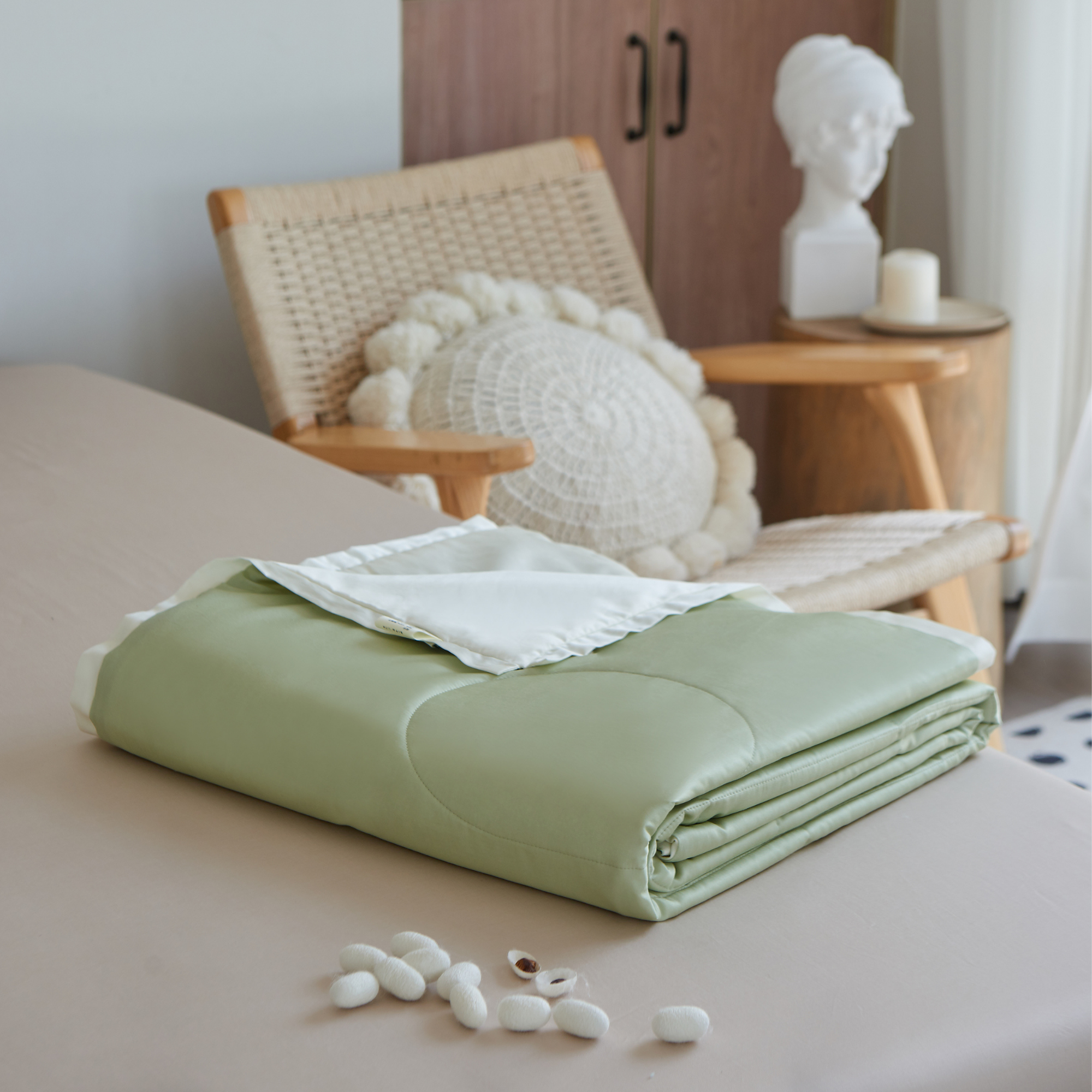 Green Beige Seidenwohndecke – Lyocell-Bezug mit 100% Maulbeerseiden-Füllung, temperaturausgleichend